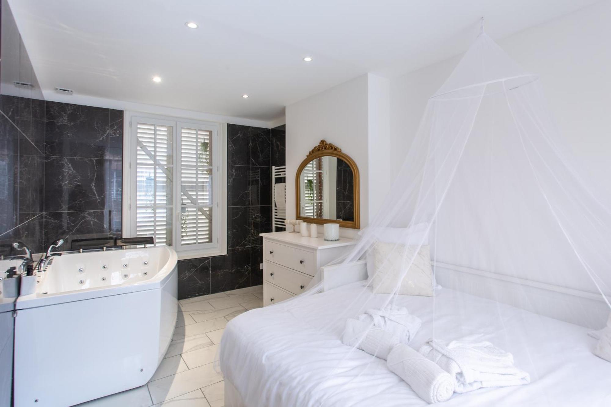 L'Amour Vrai - Love Room -T2 Elegant Et Romantique Abbeville Esterno foto