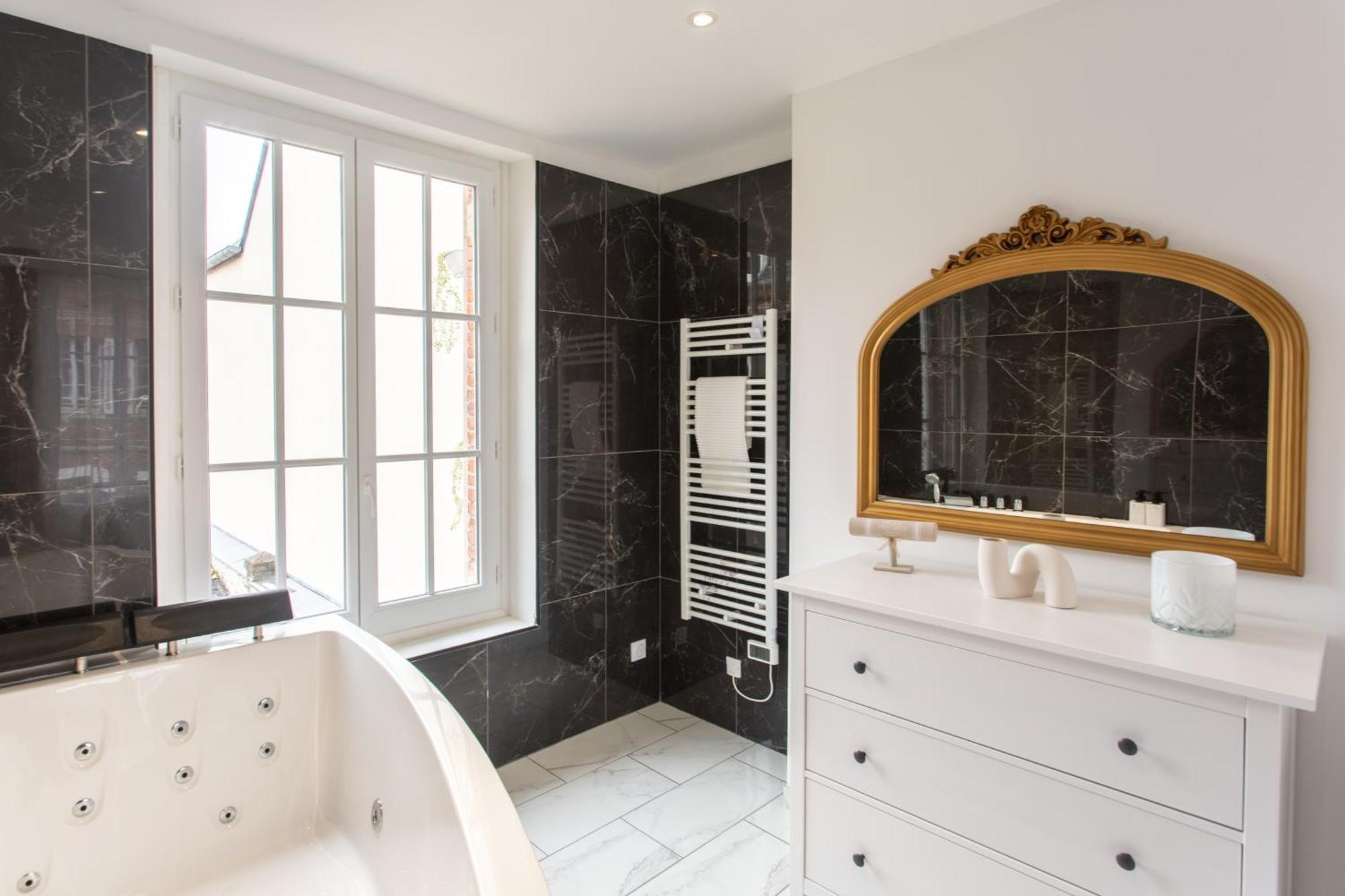 L'Amour Vrai - Love Room -T2 Elegant Et Romantique Abbeville Esterno foto